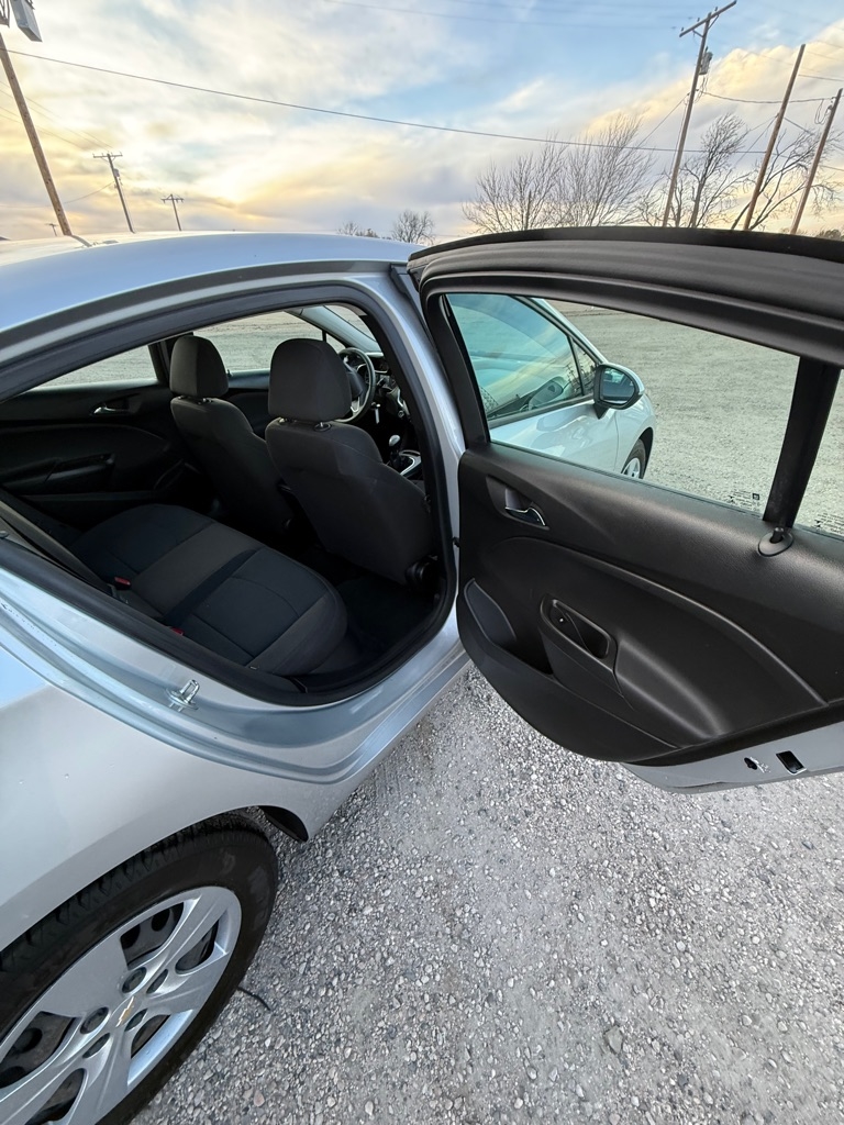 Chevrolet Cruze LS Manual 2016