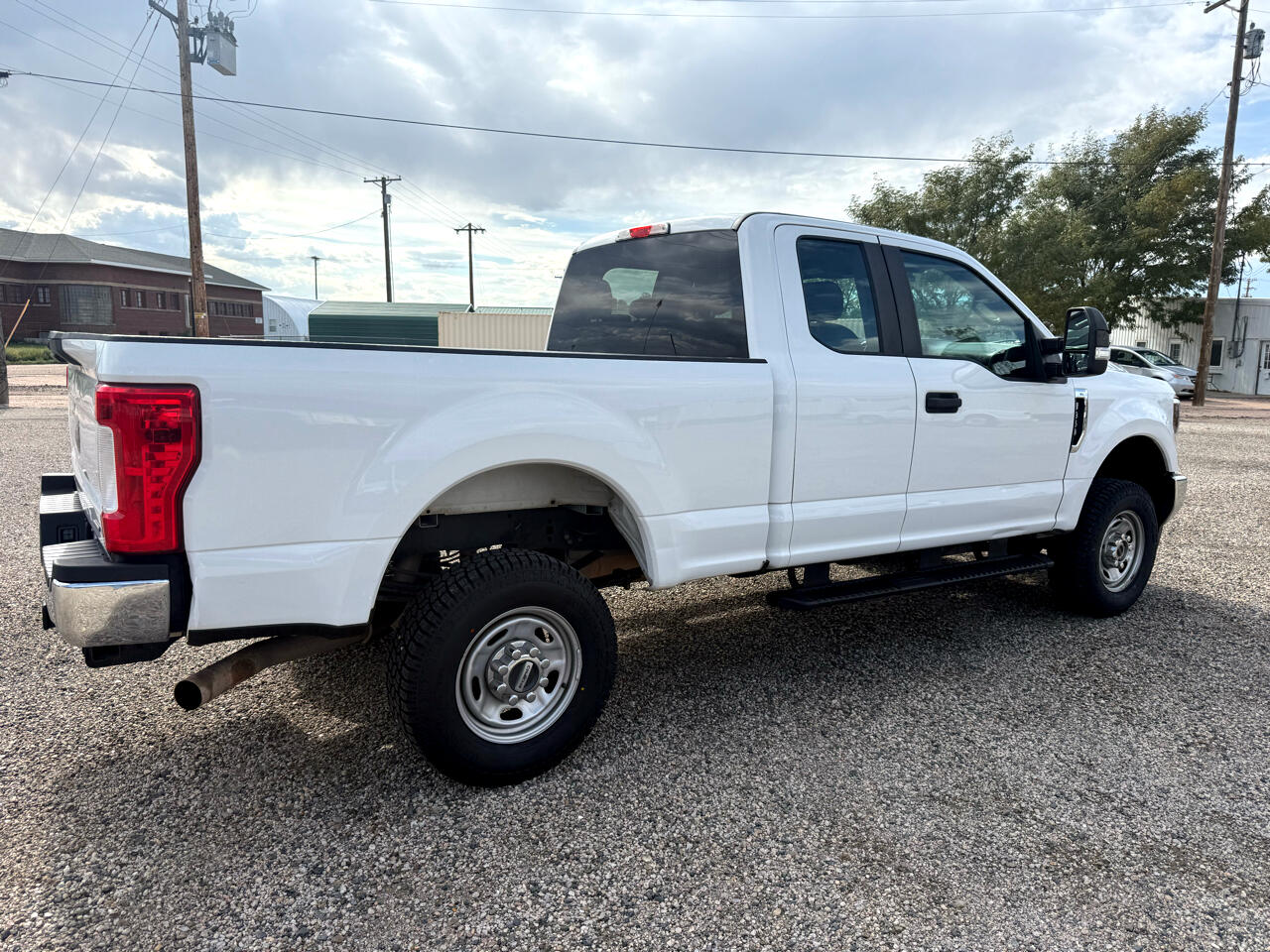 Ford F-350 SD XL SuperCab Short Bed 4WD 2018 Ford F-350 SD XL SuperCab Short Bed 4WD 2018