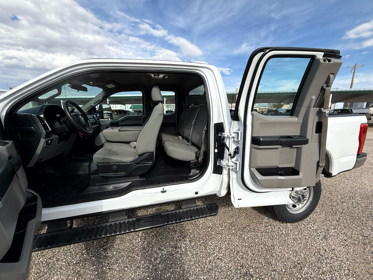 Ford F-350 SD XL SuperCab Short Bed 4WD 2018 Ford F-350 SD XL SuperCab Short Bed 4WD 2018