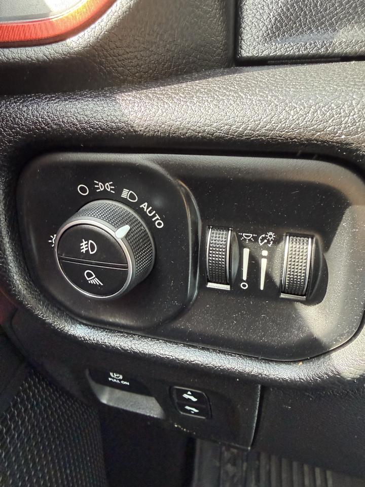 RAM 1500 Rebel 4x4 Crew Cab 5'7" Box 2019
