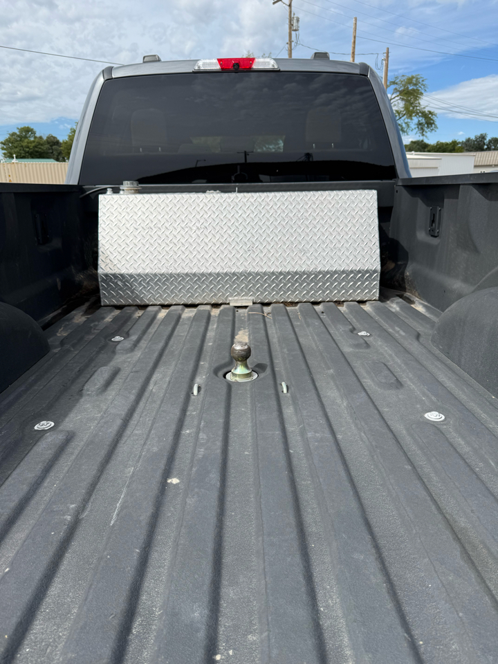 2022 Ford F-350 XLT photo 4
