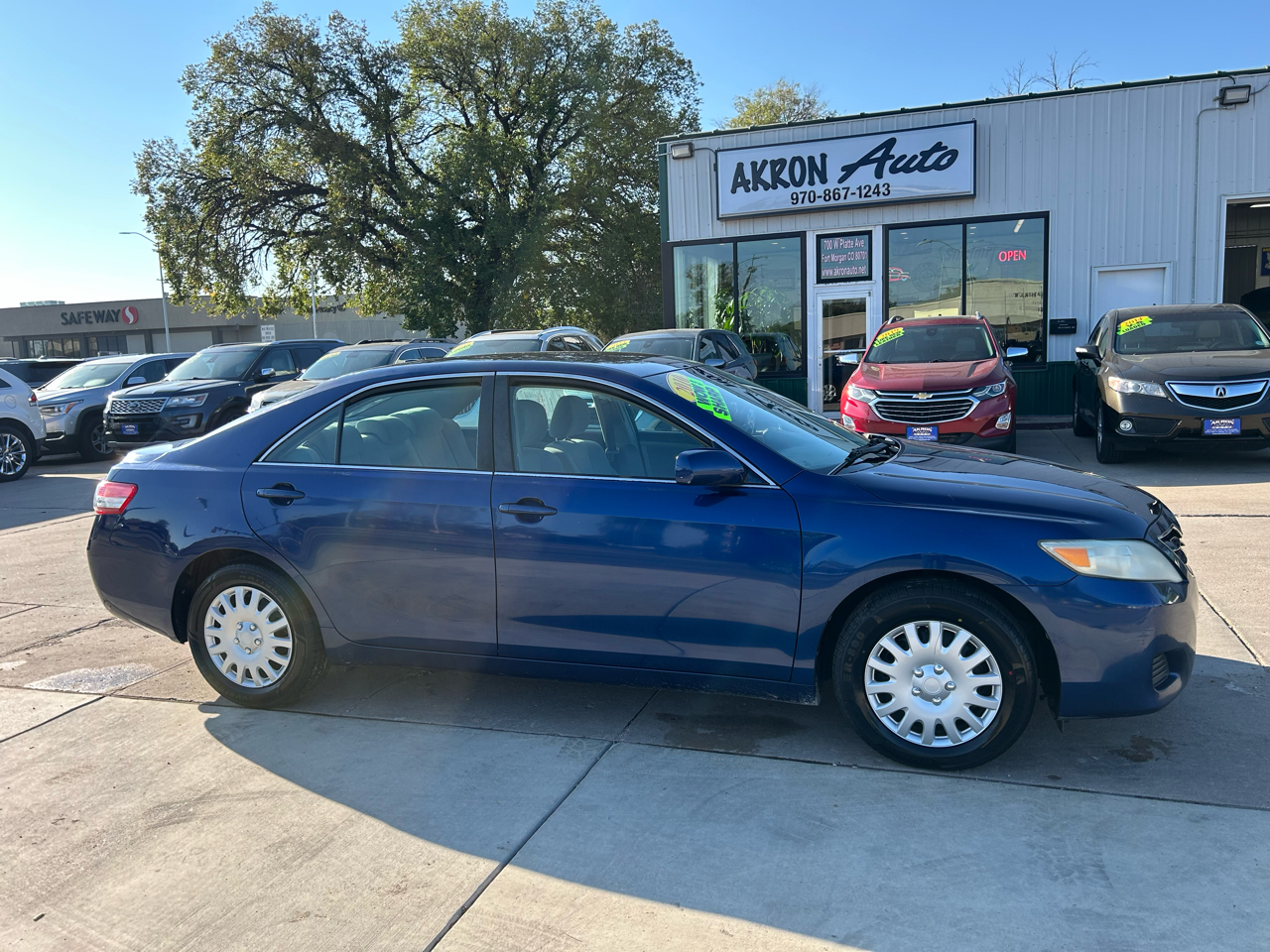 Toyota Camry LE V6 6-Spd AT 2010