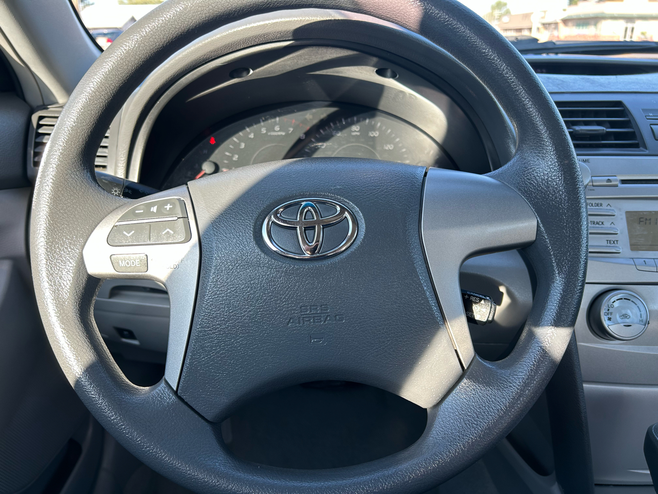 Toyota Camry LE V6 6-Spd AT 2010