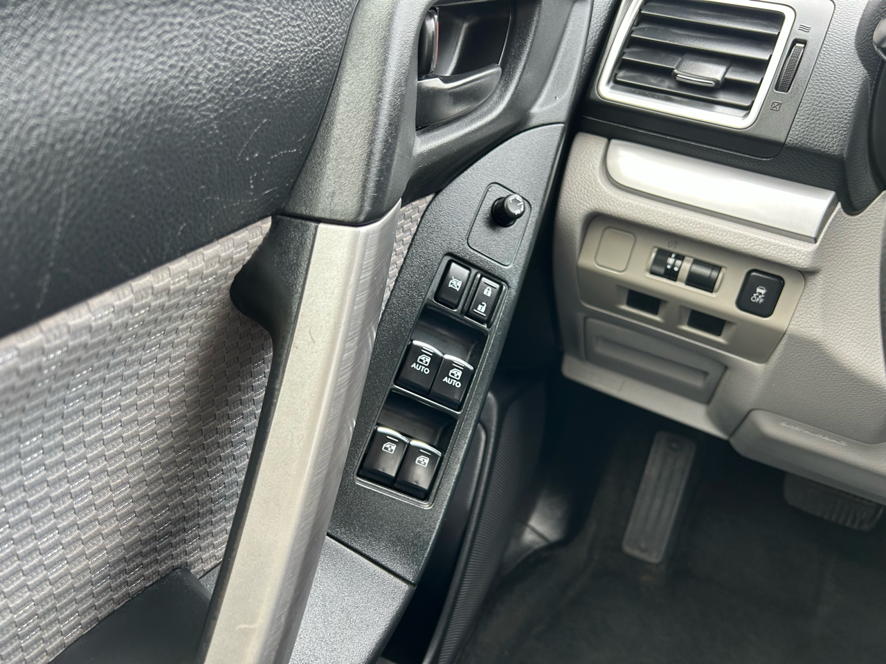 Subaru Forester 2.5i Premium PZEV CVT 2017