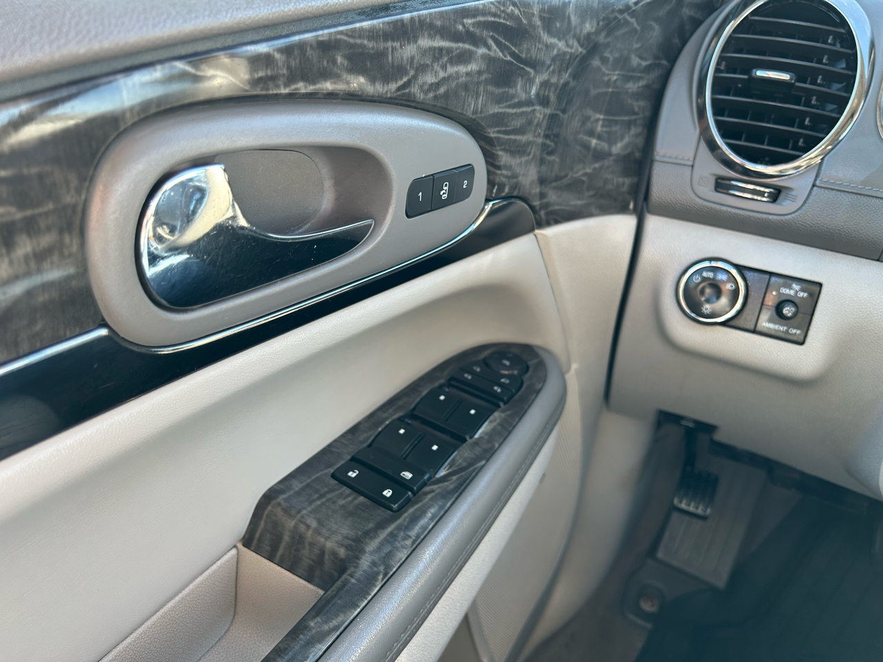 Buick Enclave Premium AWD 2014