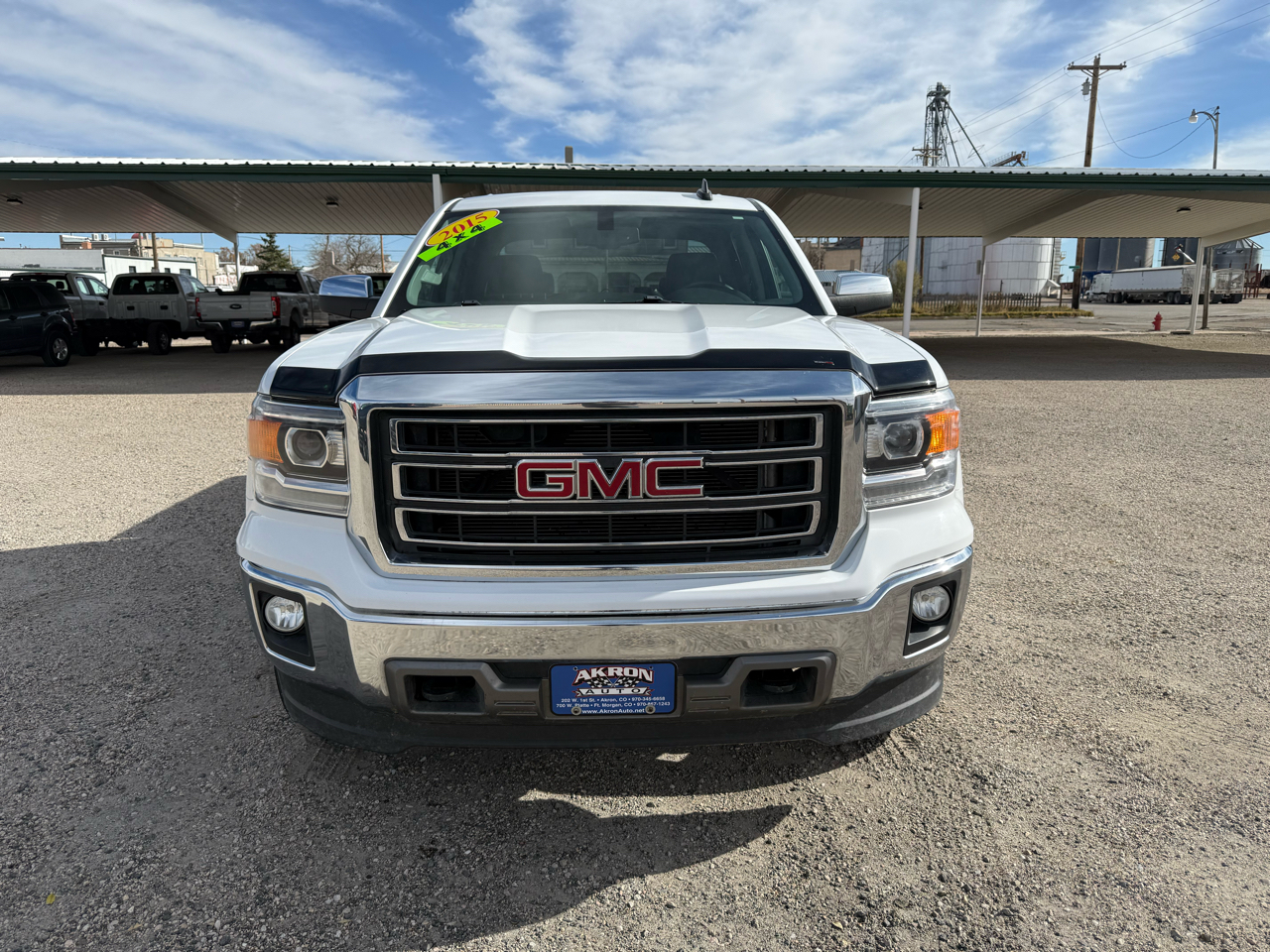 2015 Gmc Sierra 1500 SLT photo 2