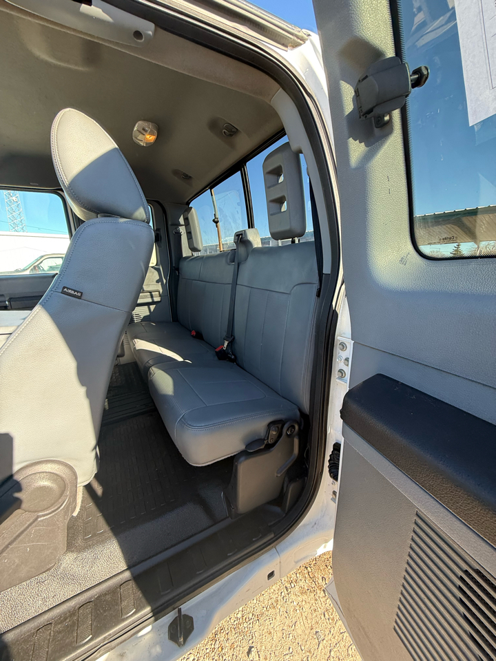 Ford F-350 SD XL SuperCab Short Bed 4WD 2016