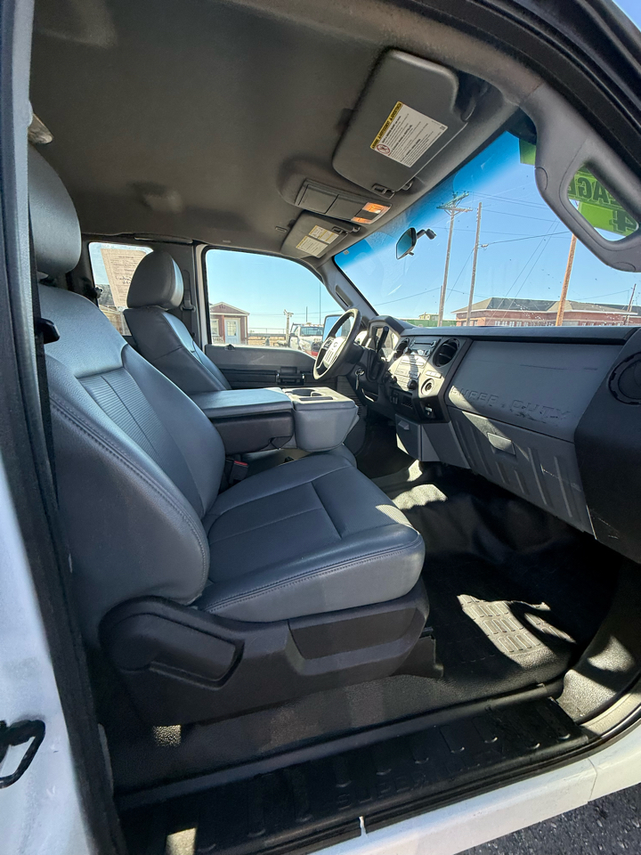 Ford F-350 SD XL SuperCab Short Bed 4WD 2016