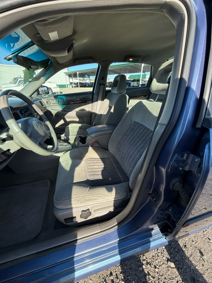 Chevrolet Impala LS 2000