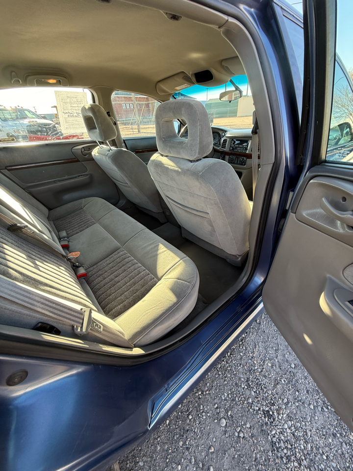 Chevrolet Impala LS 2000