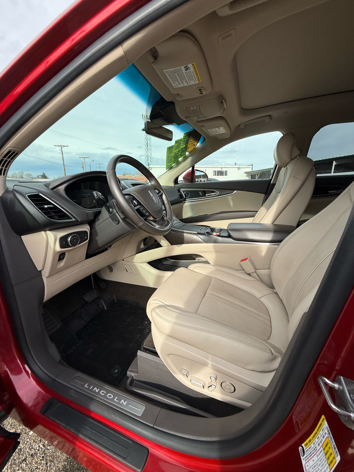 2020 Lincoln Nautilus Reserve photo 4