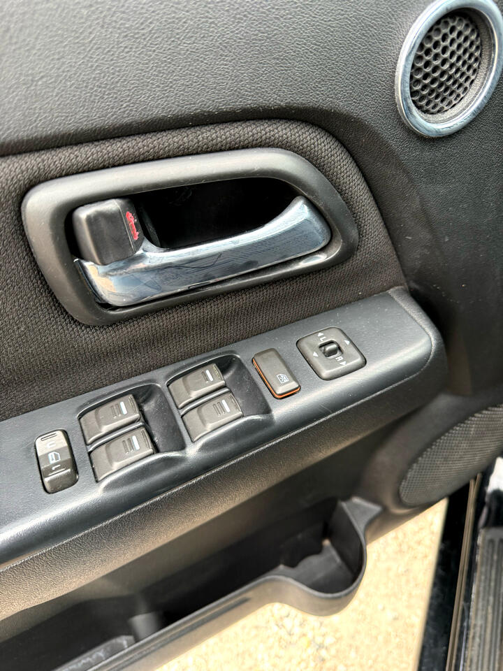 GMC Canyon SLE Crew Cab 4WD 2012