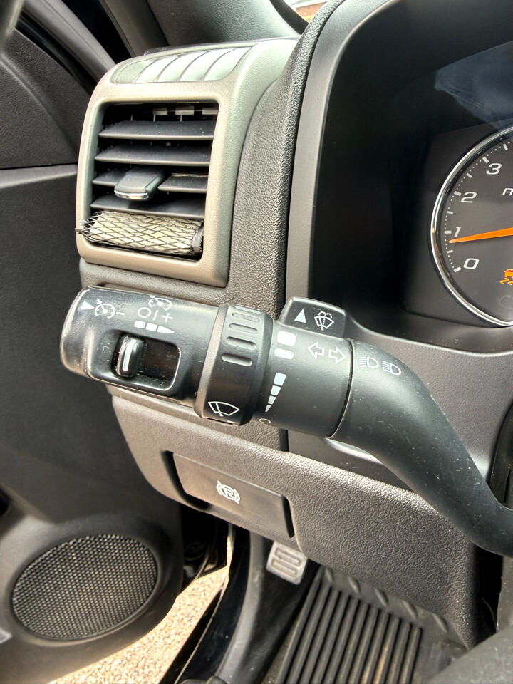 GMC Canyon SLE Crew Cab 4WD 2012