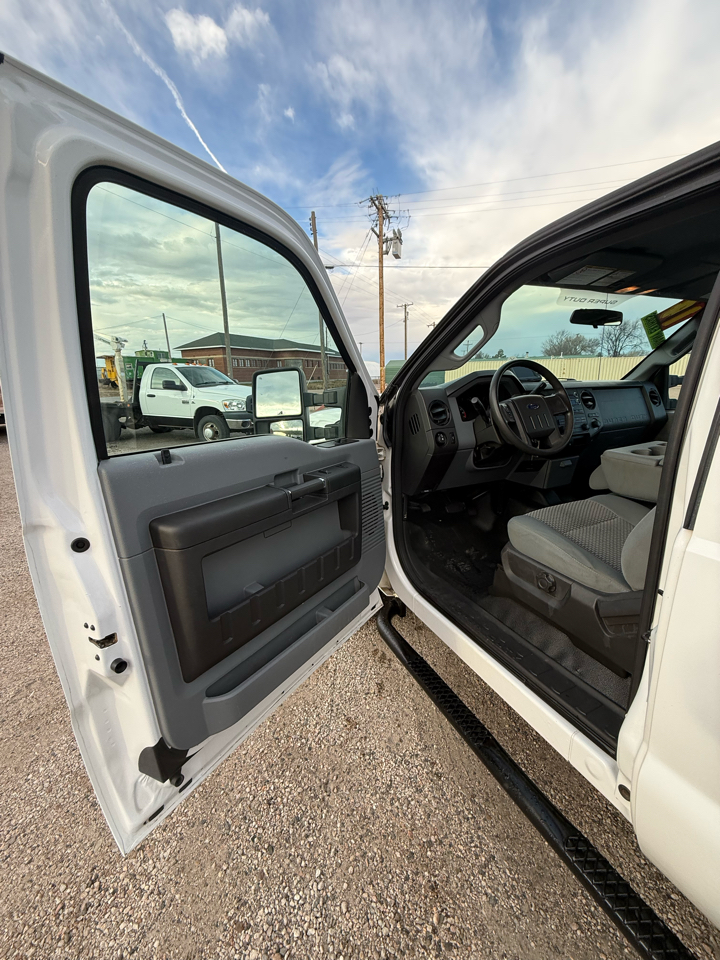 Ford F-250 SD XL SuperCab Long Bed 4WD 2014