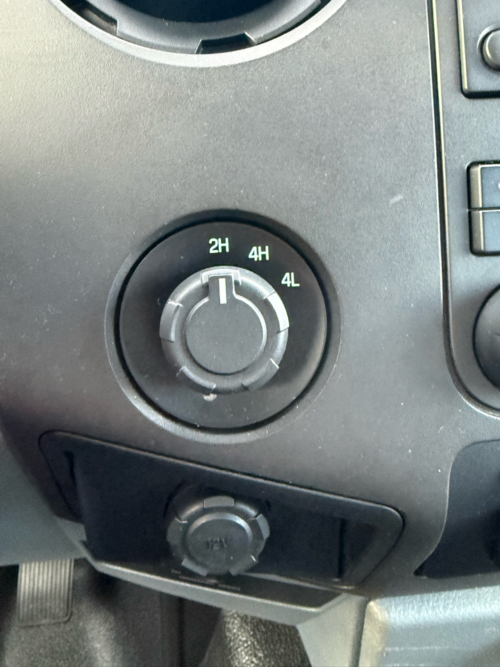 Ford F-250 SD XL SuperCab Long Bed 4WD 2014