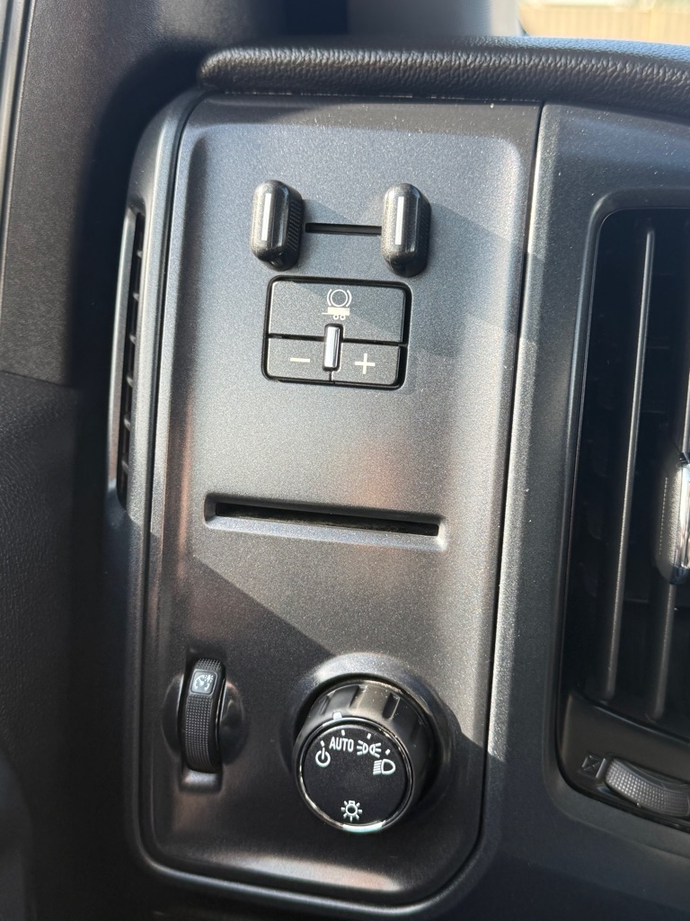 Chevrolet Silverado 2500HD Work Truck Double Cab Short Box 4WD 2018