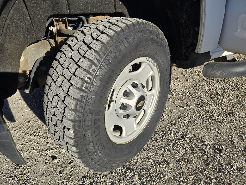 Chevrolet Silverado 2500HD Work Truck Double Cab Long Box 4WD 2017