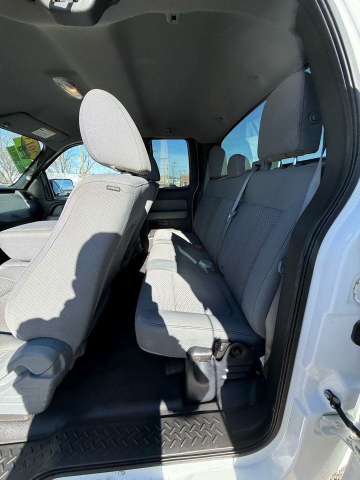 Ford F-150 XL SuperCab 8-ft. Bed 4WD 2013