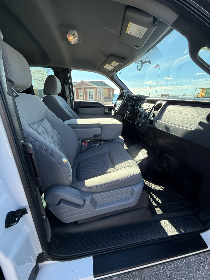 Ford F-150 XL SuperCab 8-ft. Bed 4WD 2013