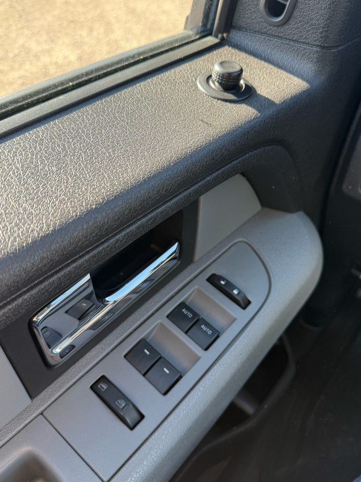 Ford F-150 XL SuperCab 8-ft. Bed 4WD 2013