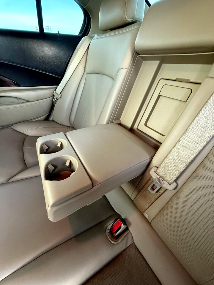 Buick LaCrosse CXL AWD 2010