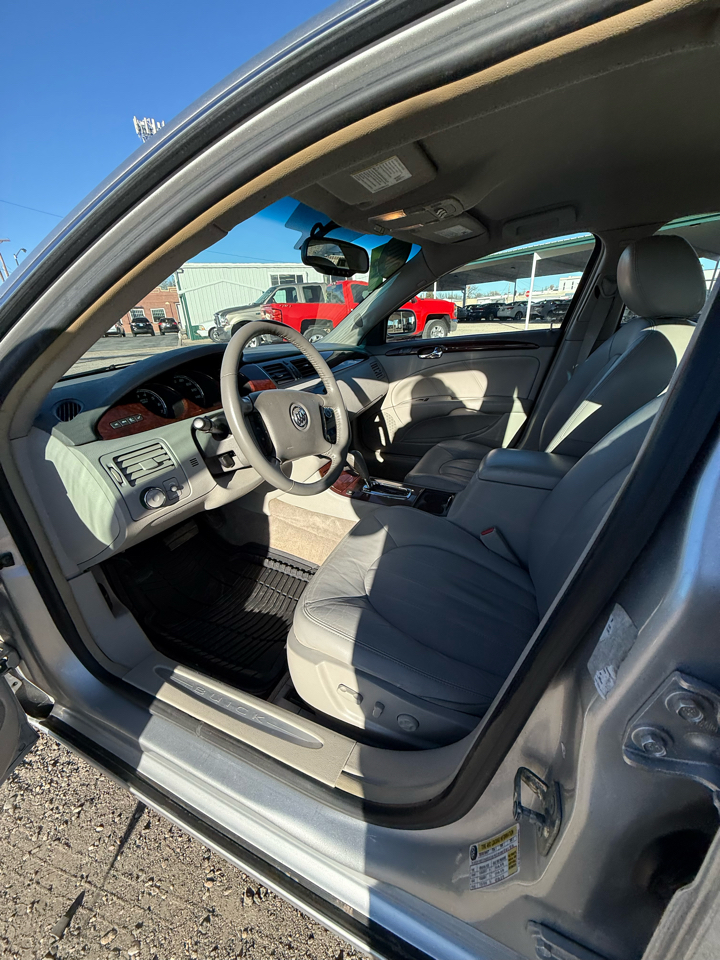 Buick Lucerne CXL 2010