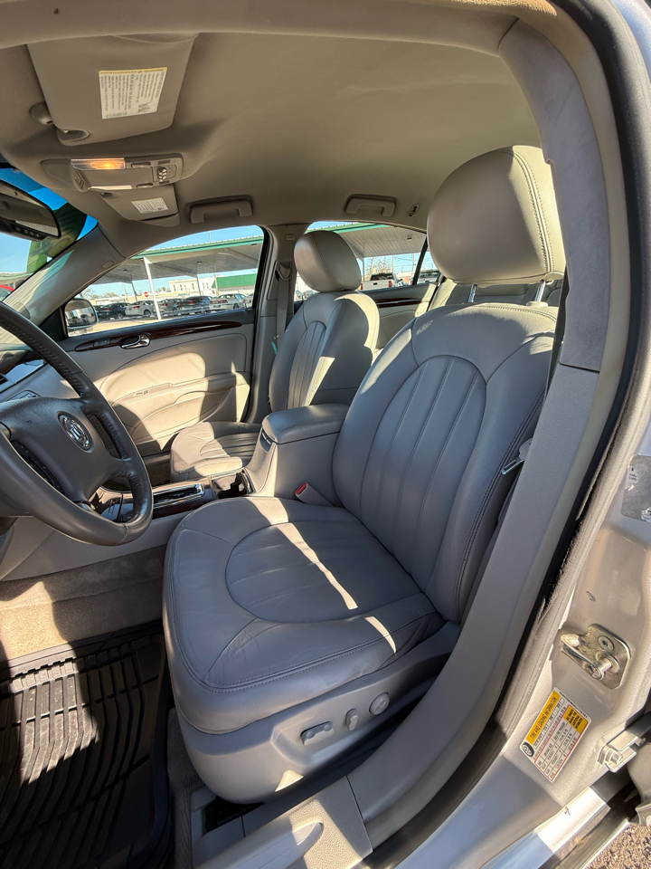 Buick Lucerne CXL 2010