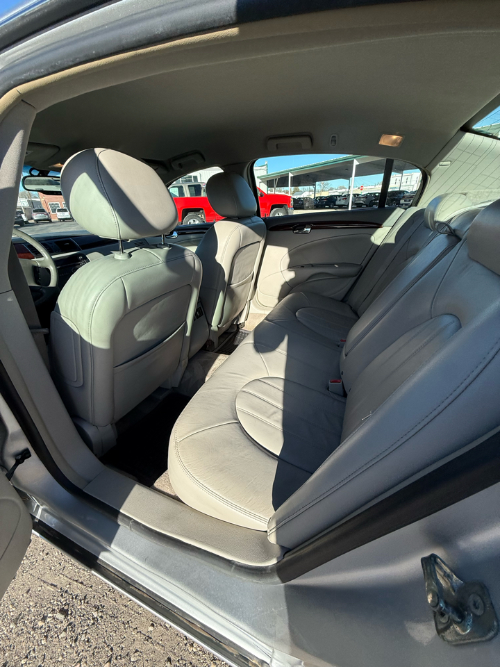 Buick Lucerne CXL 2010