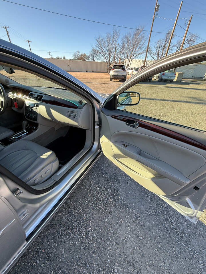 Buick Lucerne CXL 2010