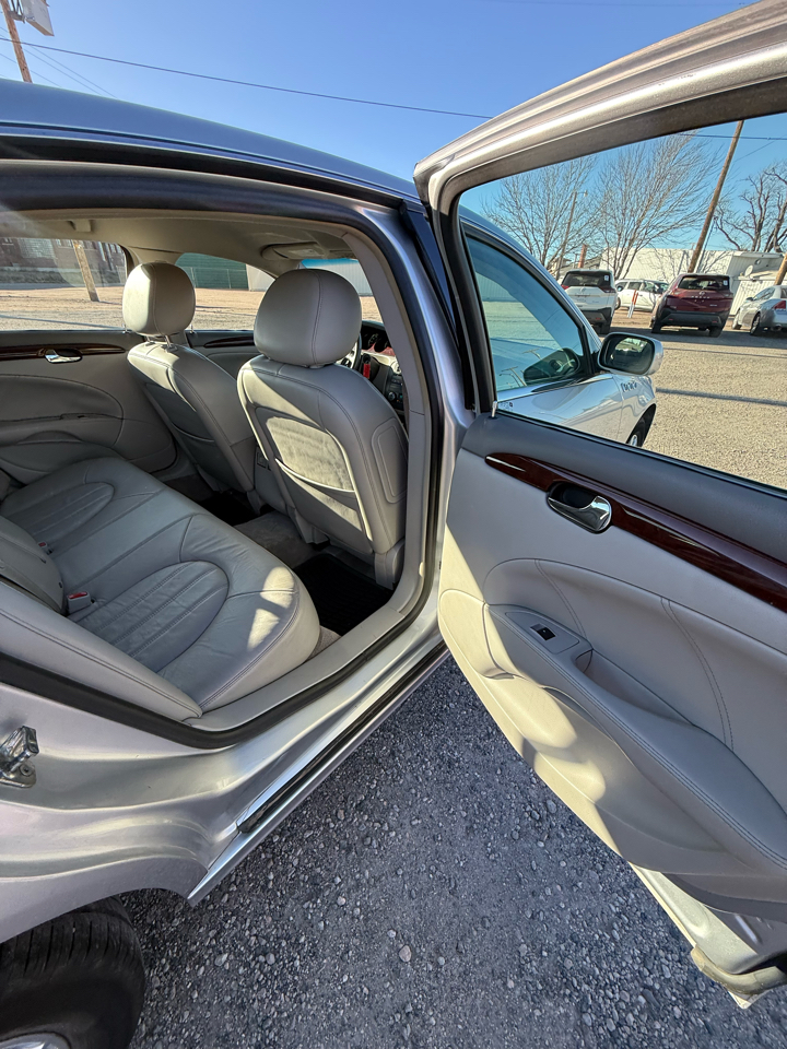 Buick Lucerne CXL 2010