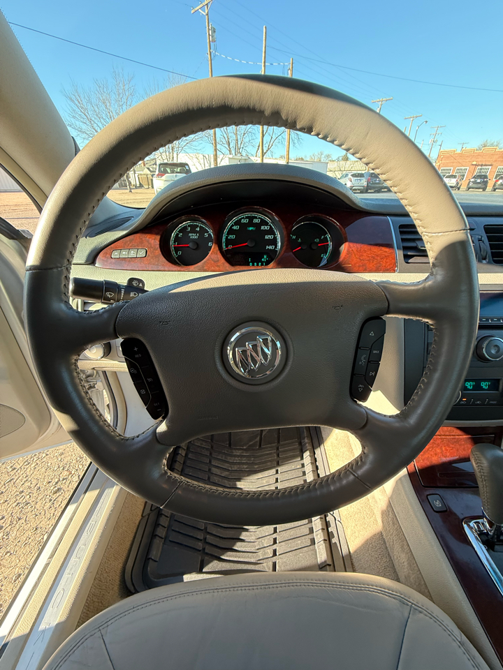 Buick Lucerne CXL 2010