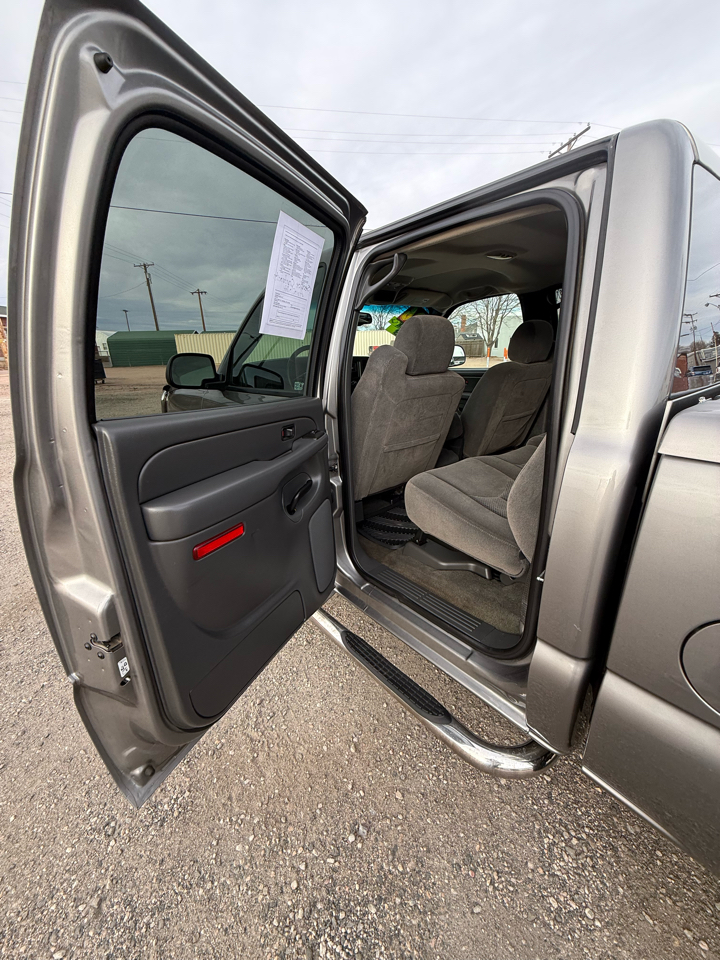 Chevrolet Silverado 1500 LS2 Crew Cab 4WD 2006