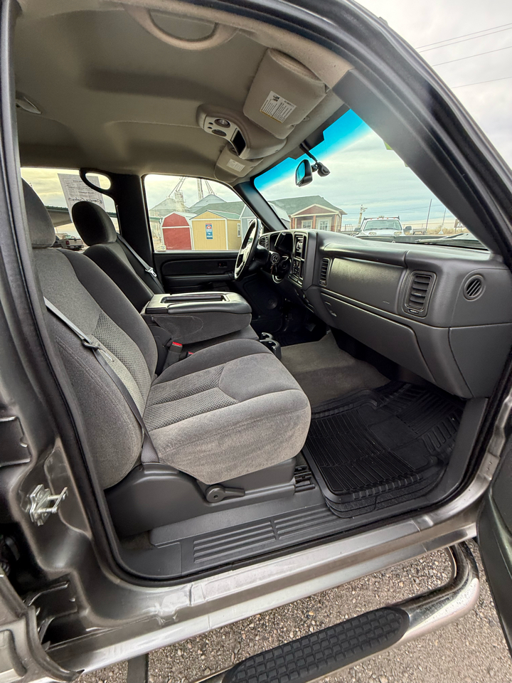 Chevrolet Silverado 1500 LS2 Crew Cab 4WD 2006