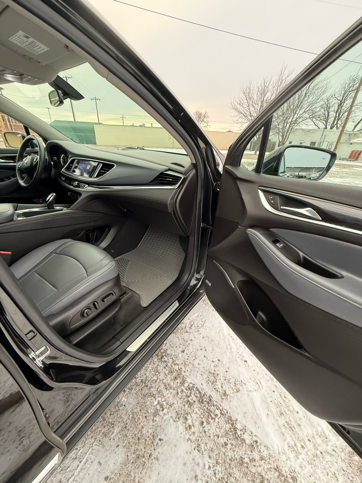 Buick Enclave Essence AWD 2020