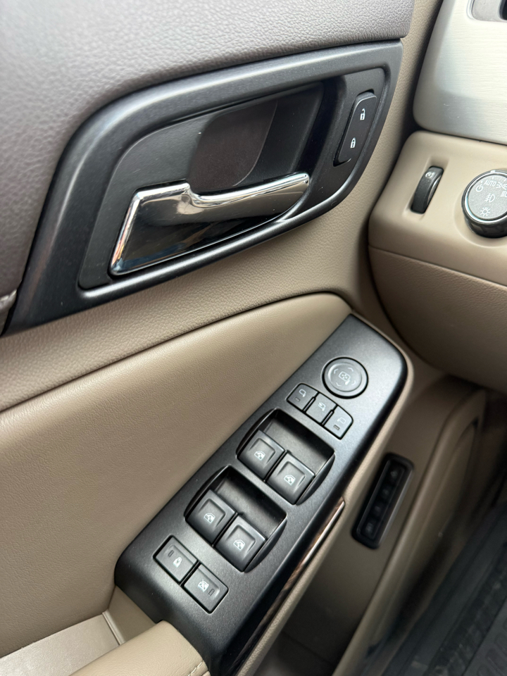 GMC Yukon XL SLT 4WD 2016