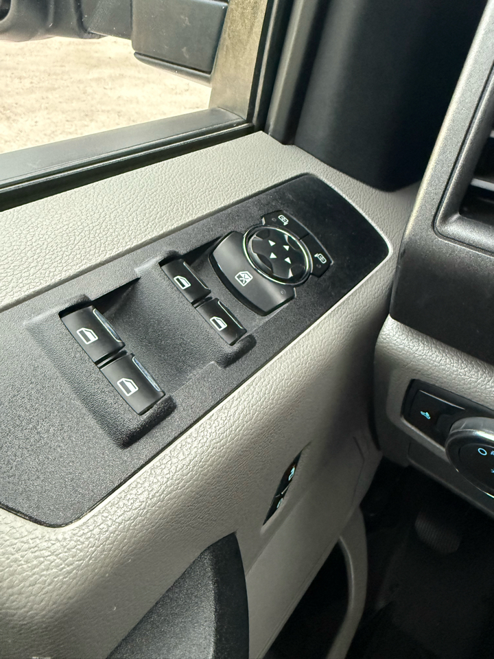 Ford F-250 SD XL Crew Cab Long Bed 4WD 2019