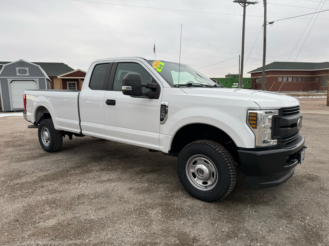 Ford F-250 SD XL SuperCab Long Bed 4WD 2019