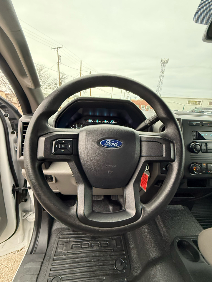 Ford F-250 SD XL SuperCab Long Bed 4WD 2019