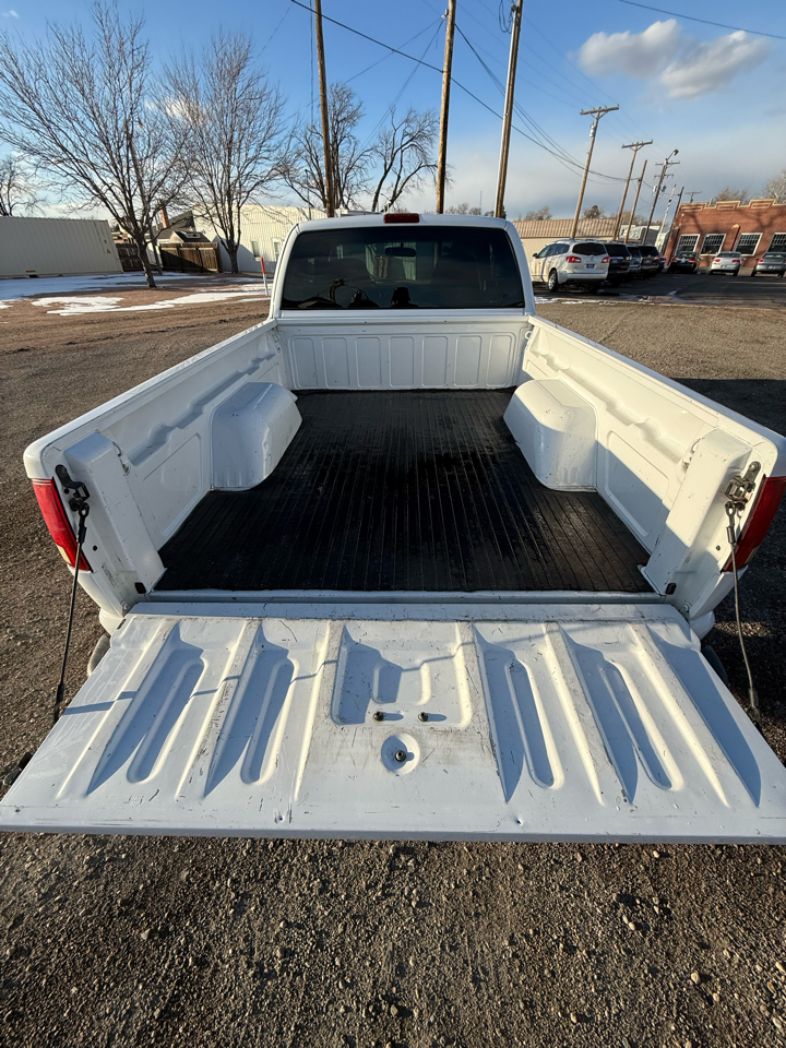 GMC Sonoma SL Ext. Cab 2WD 2003