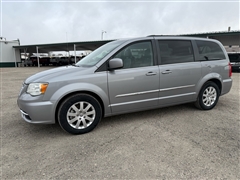 2015 Chrysler Town & Country 