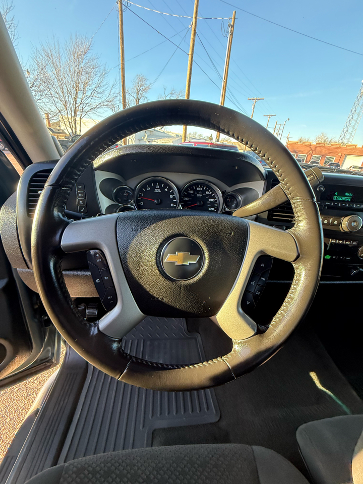 Chevrolet Silverado 1500 LT Crew Cab 4WD SWB 2007