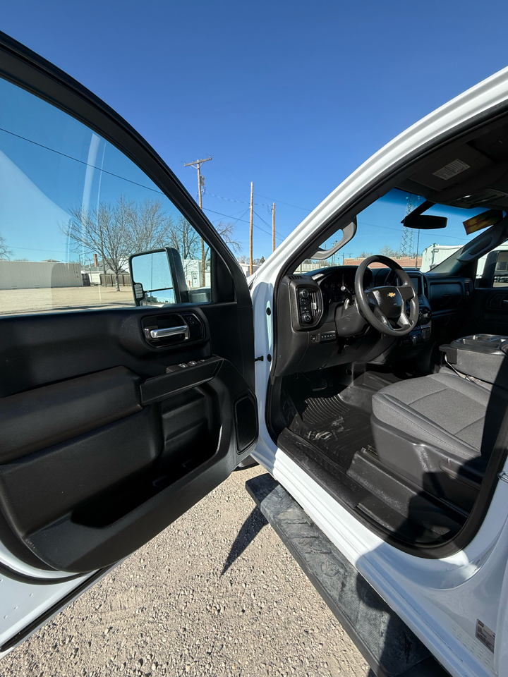 Chevrolet Silverado 2500HD Work Truck Crew Cab Long Box 4WD 2023