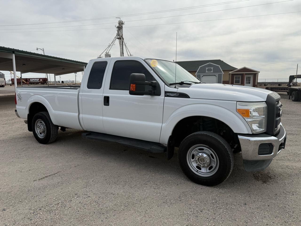 Ford F-250 SD XL SuperCab 4WD 2016
