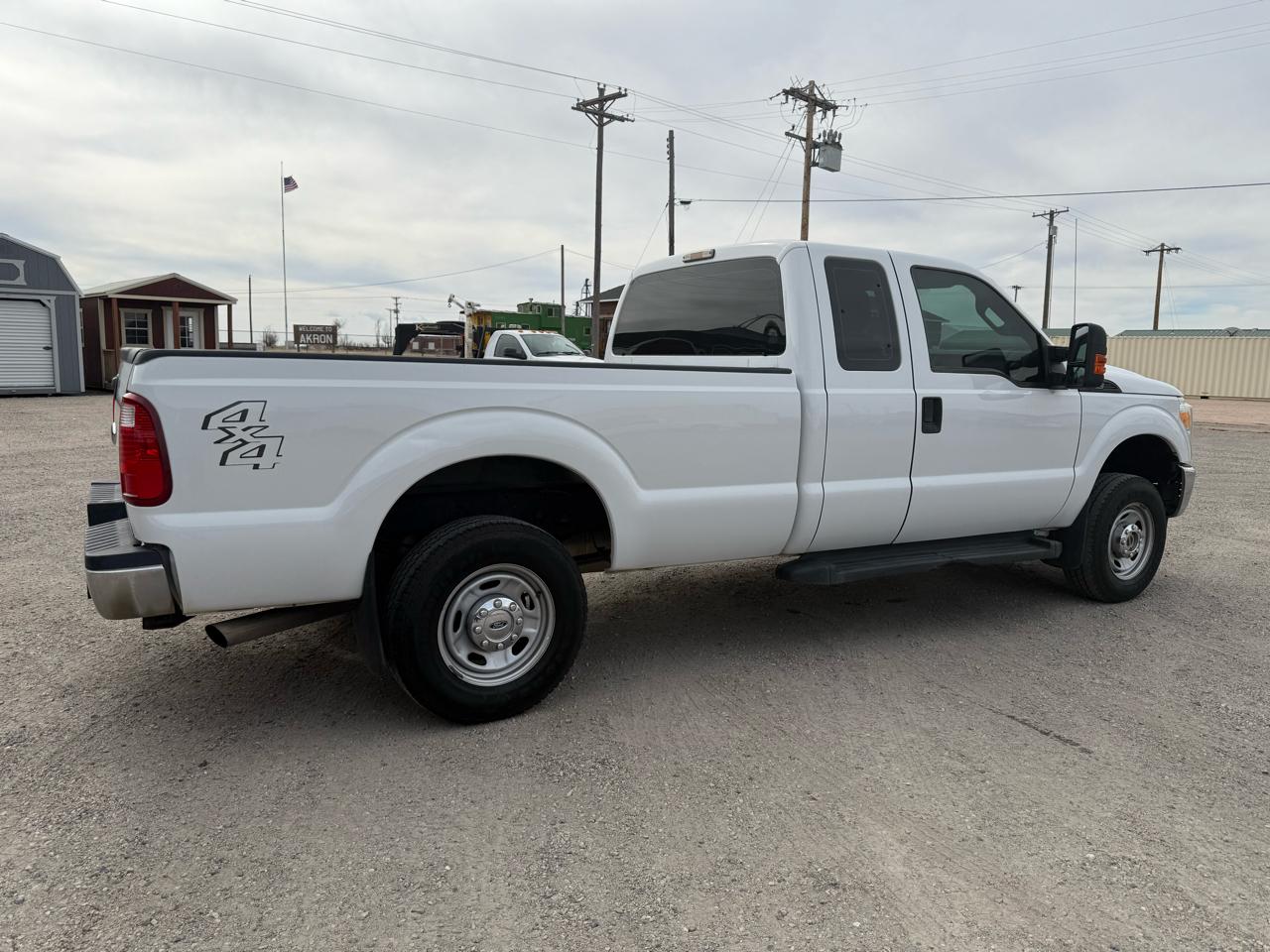 Ford F-250 SD XL SuperCab 4WD 2016