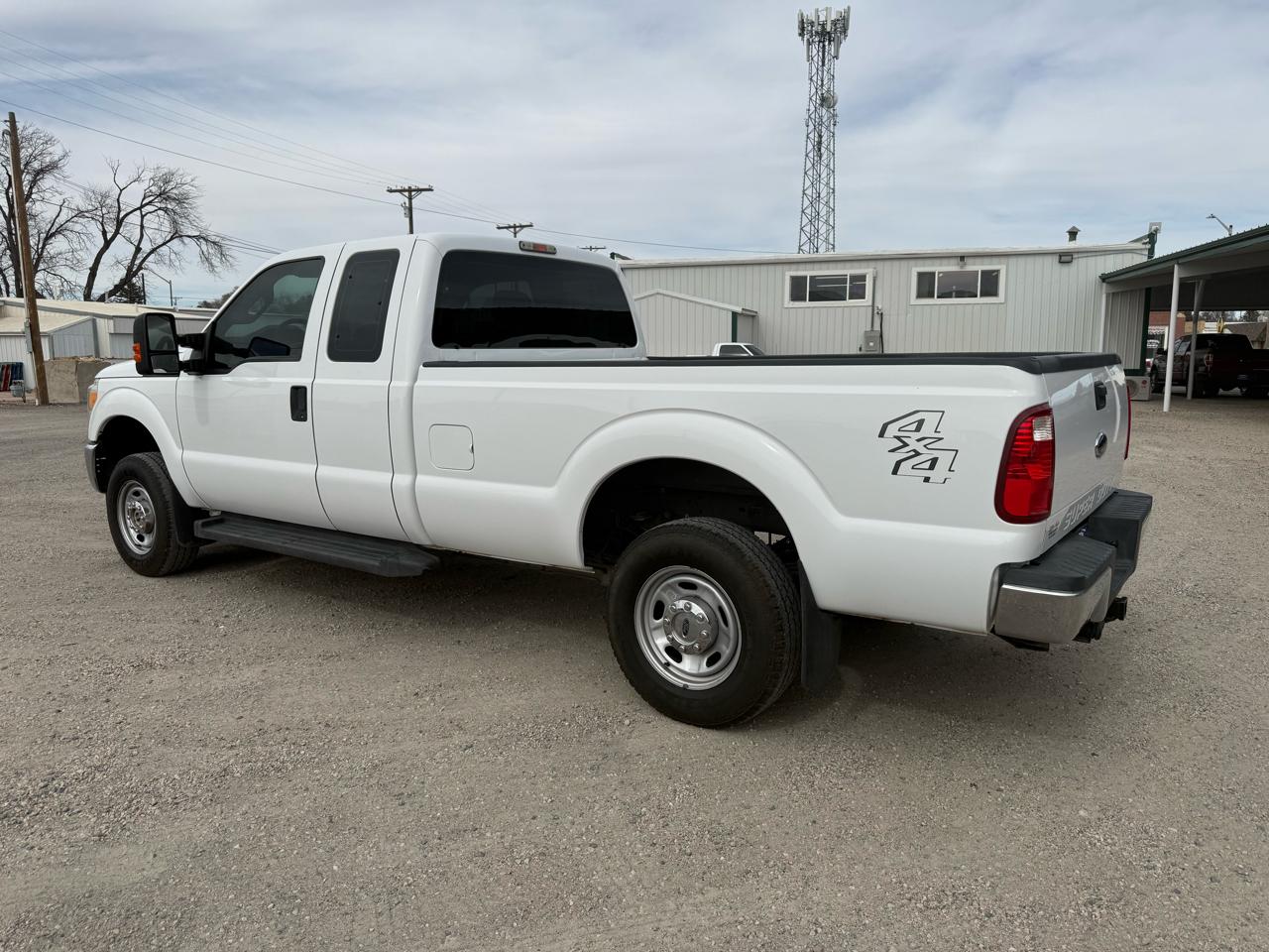 Ford F-250 SD XL SuperCab 4WD 2016