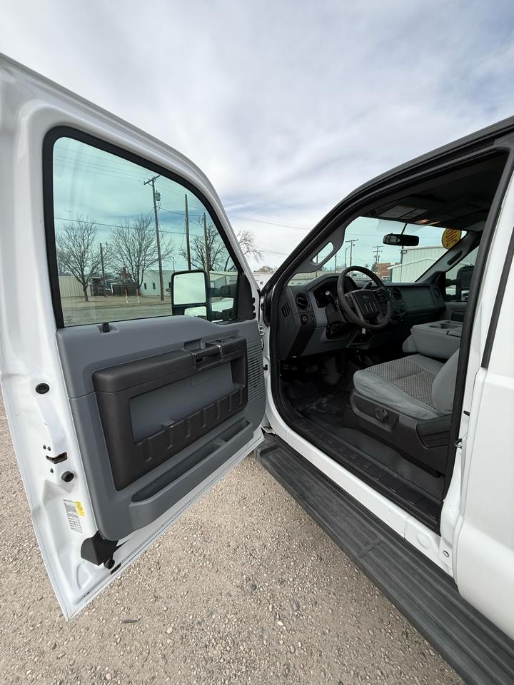 Ford F-250 SD XL SuperCab 4WD 2016