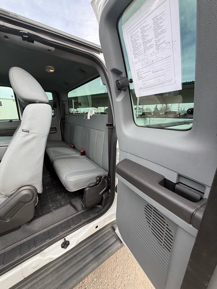 Ford F-250 SD XL SuperCab 4WD 2016