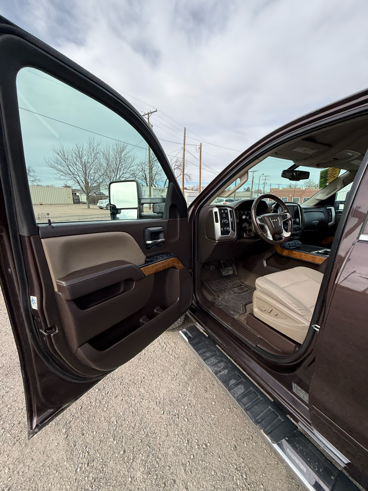 GMC Sierra 2500HD SLE Crew Cab 4WD 2016