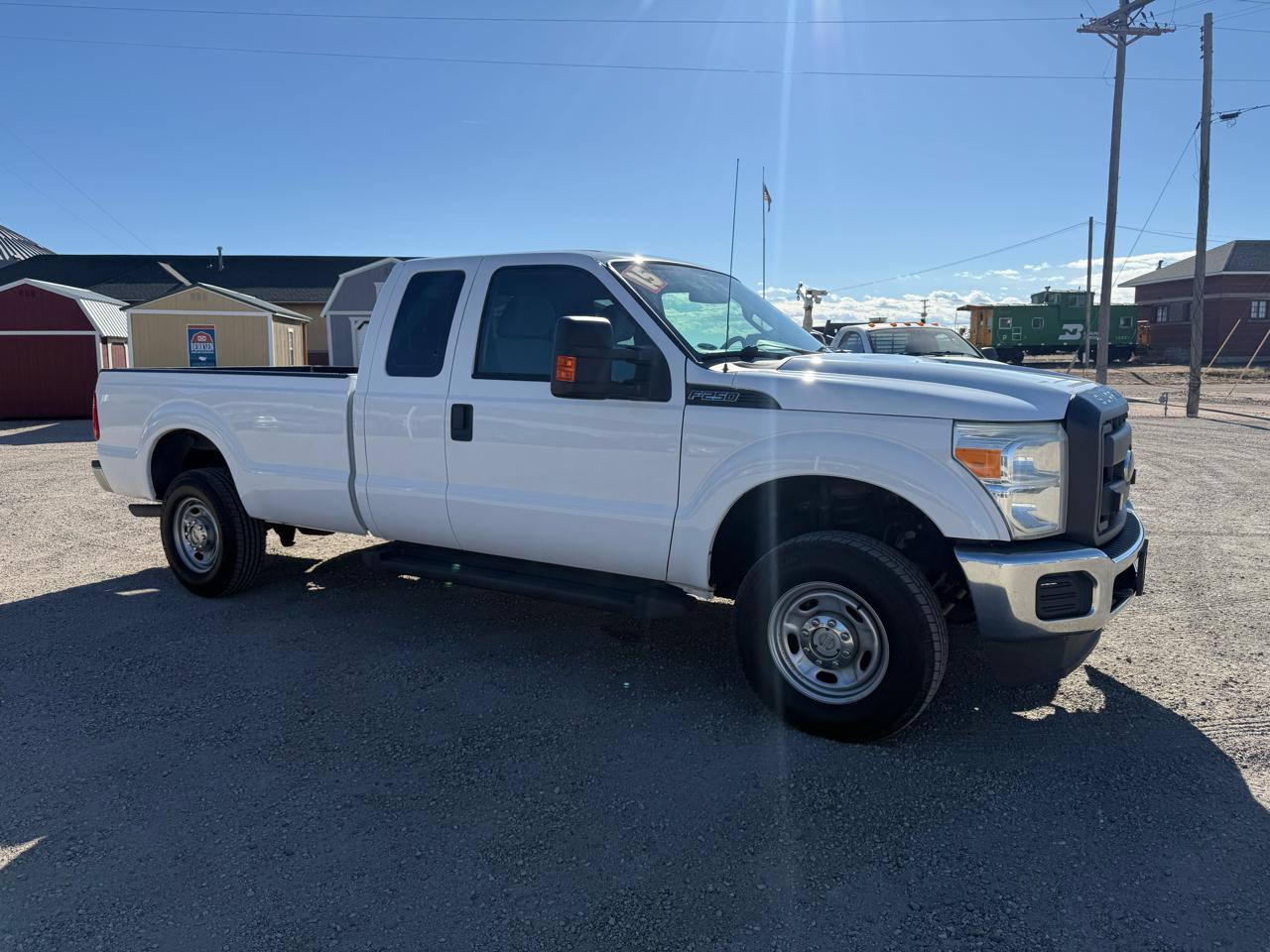 Ford F-250 SD XL SuperCab 4WD 2015