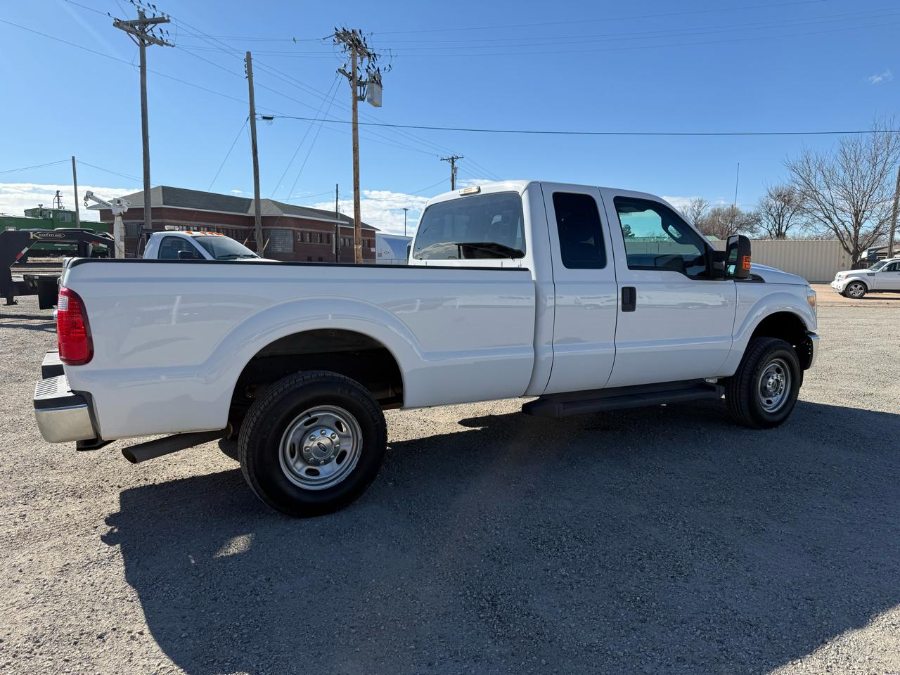 Ford F-250 SD XL SuperCab 4WD 2015
